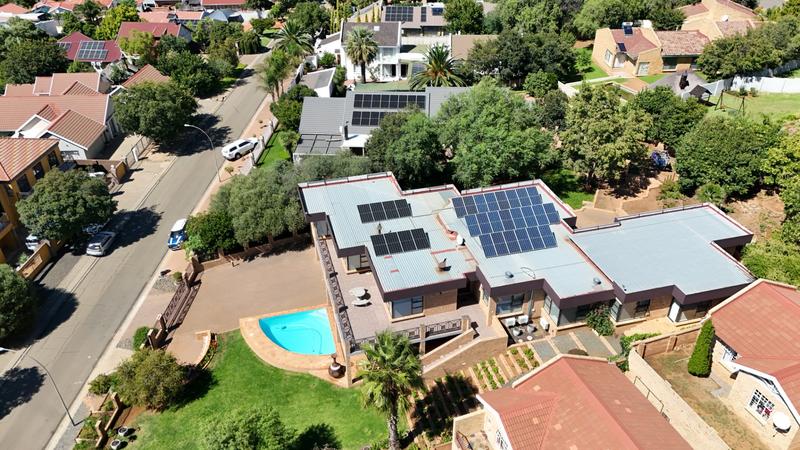 5 Bedroom Property for Sale in Pentagon Park Free State